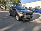 Used 2019 Kia Sorento LX image 3