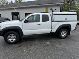 Used 2015 Toyota Tacoma 4x4 Access Cab image 2