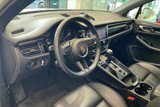 Certified 2024 Porsche Macan image 3