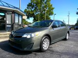 Used 2014 Toyota Camry LE image 2