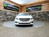 Used 2015 Hyundai Sonata SE w/ Option Group 02 image 2