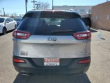 Used 2017 Jeep Cherokee Latitude image 2