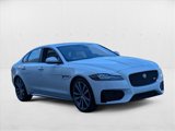 Used 2017 Jaguar XF S image 3