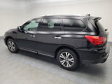 Used 2020 Nissan Pathfinder SV image 3
