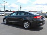 Used 2017 Ford Fusion SE image 6