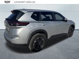 Used 2024 Nissan Rogue SV image 3