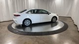 Used 2020 Toyota Corolla LE image 2