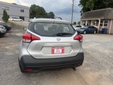 Used 2018 Nissan Kicks SV image 5