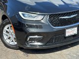 Certified 2023 Chrysler Pacifica Touring-L image 3