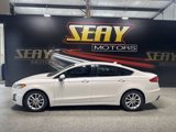 Used 2019 Ford Fusion SE image 2