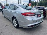 Used 2018 Ford Fusion SE image 4