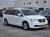 Used 2016 Dodge Grand Caravan SE image 2