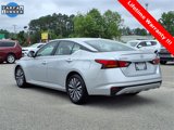 Used 2023 Nissan Altima 2.5 SV image 3