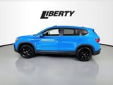 Used 2022 Volkswagen Taos SE w/ Panoramic Sunroof Package image 4