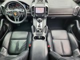 Certified 2018 Porsche Cayenne image 6