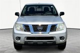 Used 2015 Nissan Frontier SV image 2