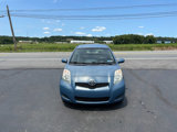 Used 2010 Toyota Yaris 2-Door Hatchback image 4