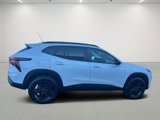 Used 2025 Chevrolet Trax ACTIV w/ Sunroof Package image 4