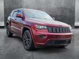 Used 2018 Jeep Grand Cherokee Altitude image 2