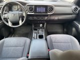 Used 2019 Toyota Tacoma TRD Off-Road image 2