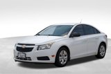 Used 2013 Chevrolet Cruze LS image 3
