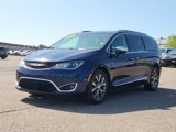 Used 2019 Chrysler Pacifica Limited w/ Tire & Wheel Group image 4