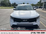 Used 2023 Kia Sorento LX image 3