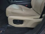 Used 2017 Land Rover Discovery SE image 5