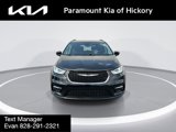 Used 2022 Chrysler Pacifica Touring-L image 3