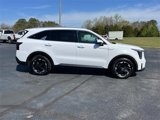 Used 2024 Kia Sorento S image 2