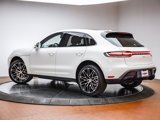 Used 2025 Porsche Macan image 4