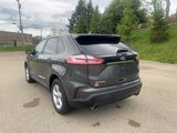 Used 2019 Ford Edge SE image 2