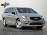 New 2025 Chrysler Pacifica Select image 2