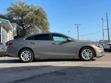Used 2017 Chevrolet Malibu LT image 2