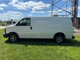 Used 2015 Chevrolet Express 2500 image 4