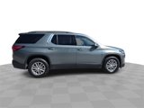 Certified 2022 Chevrolet Traverse LT image 2