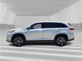 Used 2019 Toyota Highlander FWD V6 image 2
