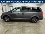 Used 2017 Dodge Grand Caravan SXT image 4