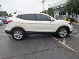 Used 2017 Nissan Rogue Sport S image 3