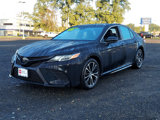 Used 2018 Toyota Camry SE image 3