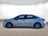 Used 2021 Toyota Corolla LE image 4