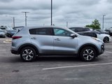 Used 2020 Kia Sportage LX image 2