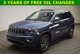 Used 2021 Jeep Grand Cherokee Limited w/ Luxury Group II image 2