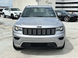 Used 2018 Jeep Grand Cherokee Altitude image 3