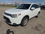 Used 2015 Mitsubishi Outlander SE image 3