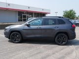 Used 2015 Jeep Cherokee Latitude w/ Comfort/Convenience Group image 2