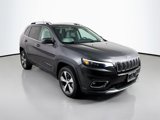 Used 2019 Jeep Cherokee Limited w/ Luxury Group image 3