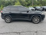 Used 2019 Jeep Cherokee Latitude Plus w/ Cold Weather Group image 4