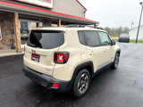 Used 2015 Jeep Renegade Latitude image 4