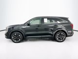 Used 2024 Kia Sorento S image 4